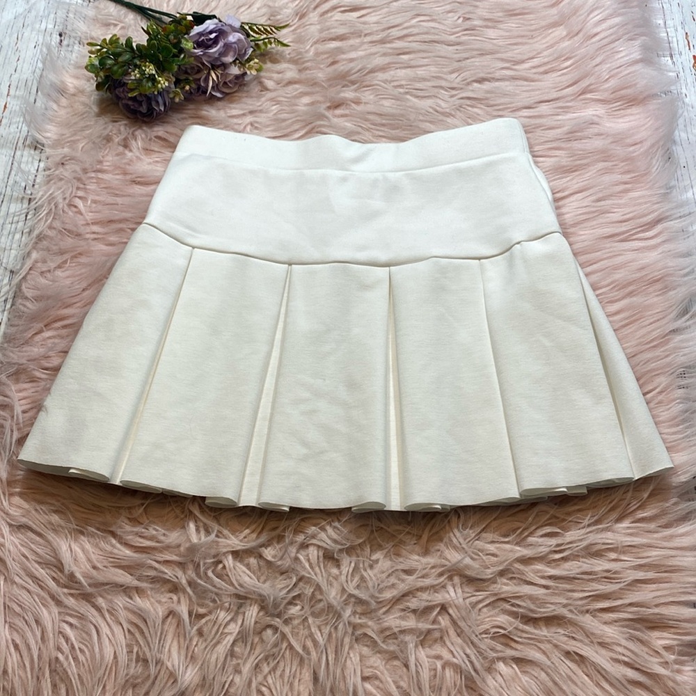Lioness White Pleated Mini Skirt sz S